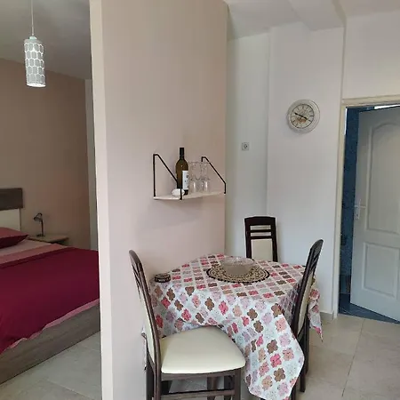 Miro Guesthouse Tivat Dış mekan fotoğraf