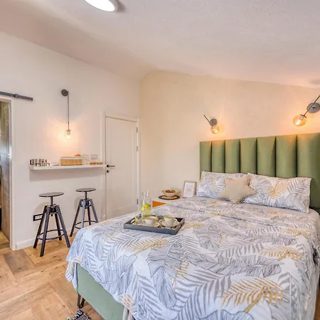 Miro Guesthouse Tivat Oda fotoğraf