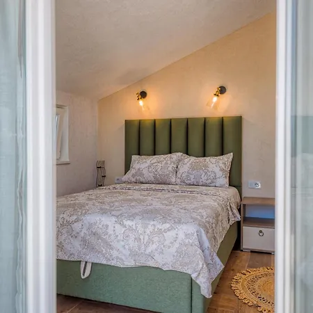 Miro Guesthouse Tivat Oda fotoğraf
