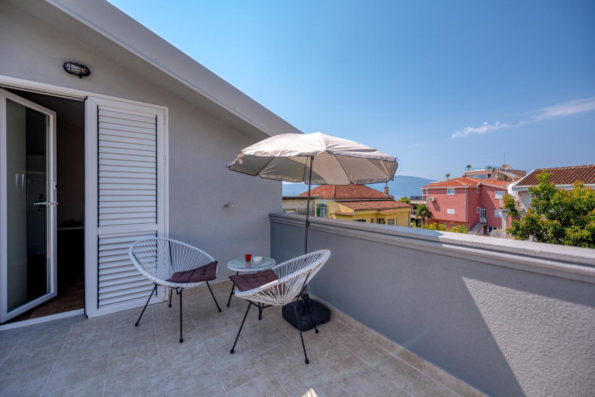 Miro Apartment